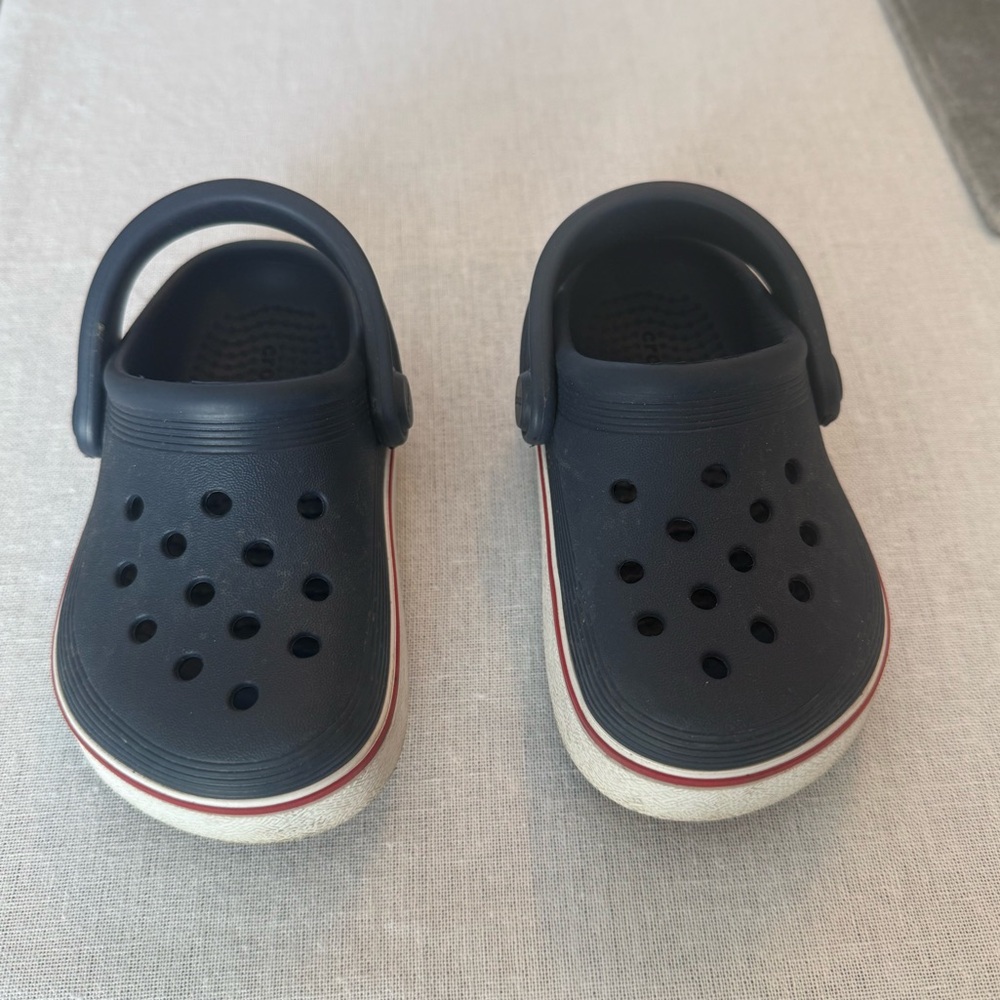 CROCS Kids Navy Clogs with White Midsole and Red Stripe